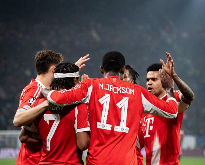 PG模拟器中文-欧冠种子队1/8决赛首回合仅拜仁取胜,其余7队2平5负